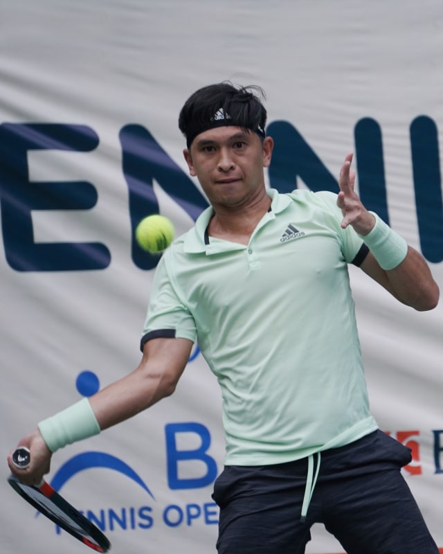 Petenis Indonesia Christopher Rungkat dalam laga final BNI Tennis Open 2019 di Jakarta. Foto: Aditia Noviansyah/kumparan