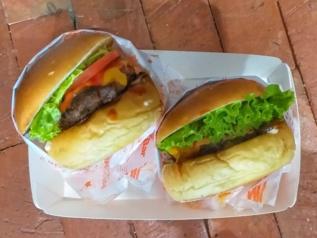 Burger Bar, Kedai Burger Dekat MRT Setiabudi Milik Anya Geraldine