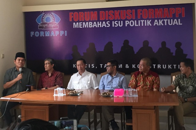 Diskusi Formappi soal Pilkada Langsung dan tidak langsung di Formappi, Jakarta timur, Mingfu (24/11). Foto: Darin Atiandina/kumparan