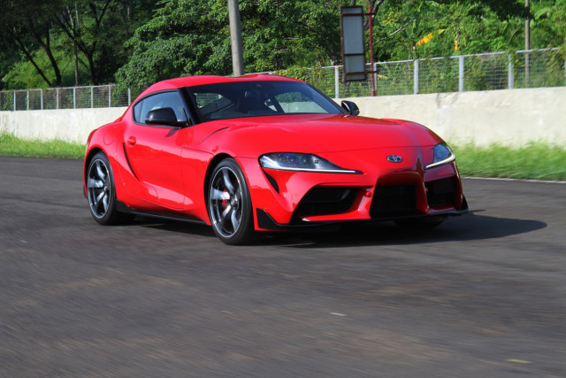 Menaklukkan Sirkuit Sentul dengan Toyota GR Supra (48424)