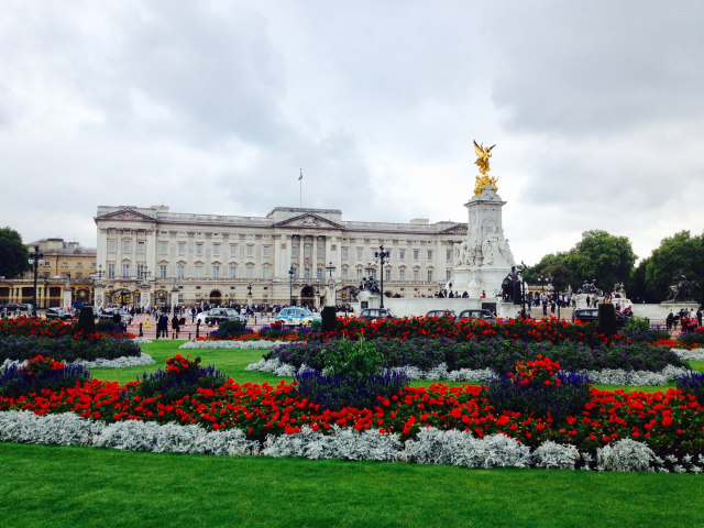 Istana Buckingham di Inggris Foto: Daniel Chrisendo/kumparan
