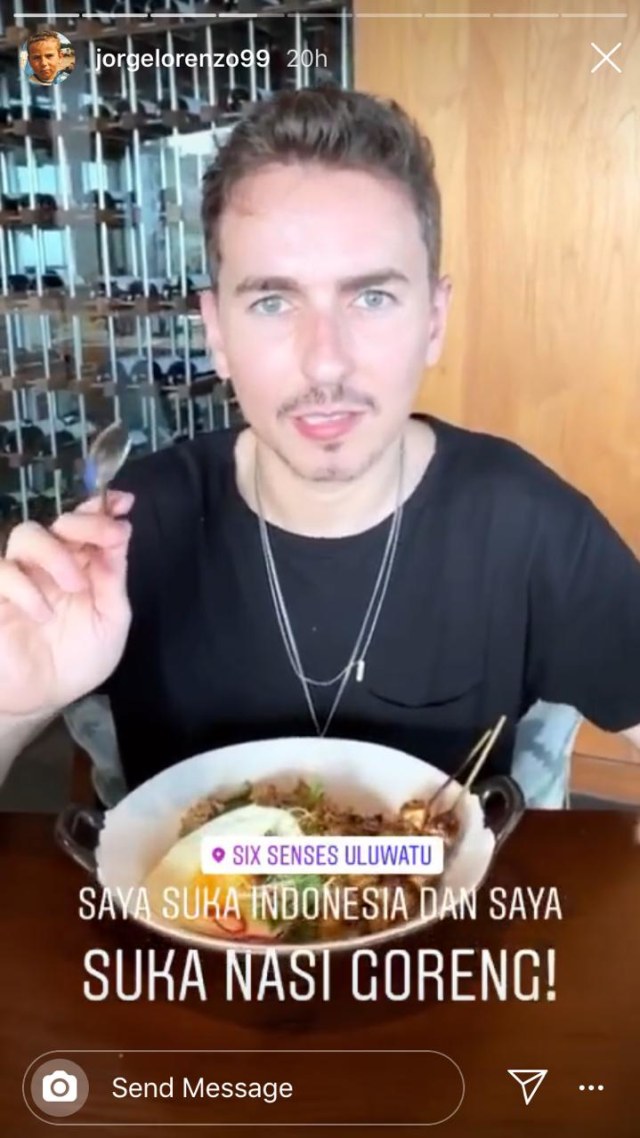 Jorge Lorenzo liburan di Bali