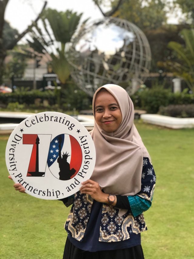 Hanna Pertiwi Mahasiswa Samarinda berhasil lolos mengikuti Outstanding Youth for the World (OYTW) dari Kemenlu Indonesia bekerjasama dengan IVLP Amerika Serikat bersama kesembilan mahasiswa lainnya dari penjuru Indonesia.  | Photo from dok. pribadi. 