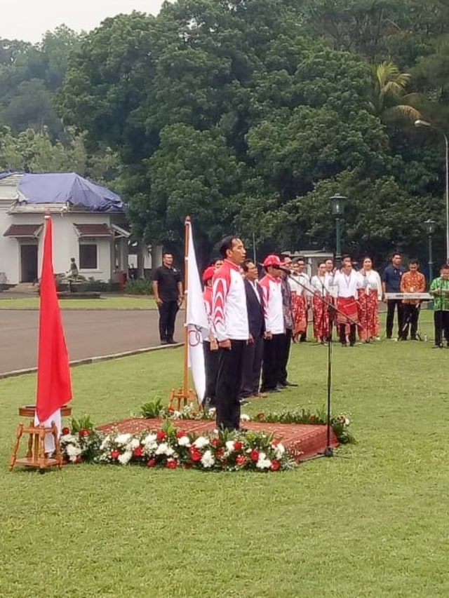 Presiden Joko Widodo melepas kontingen Indonesia untuk SEA Games 2019 Filipina di Istana Bogor. Foto: Fahrian Saleh/kumparan 