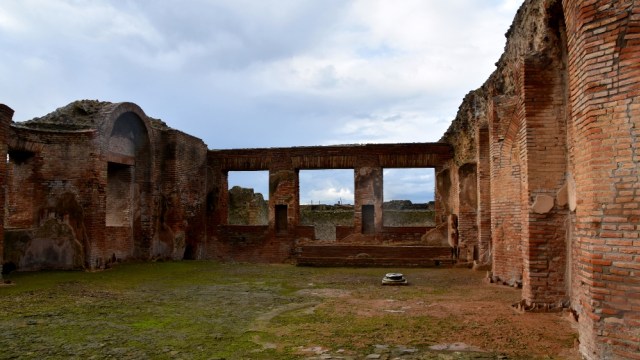 Pusat Pemandian Pompeii, Terme Centrali (cover) Foto: Dok. Pompeii Sites