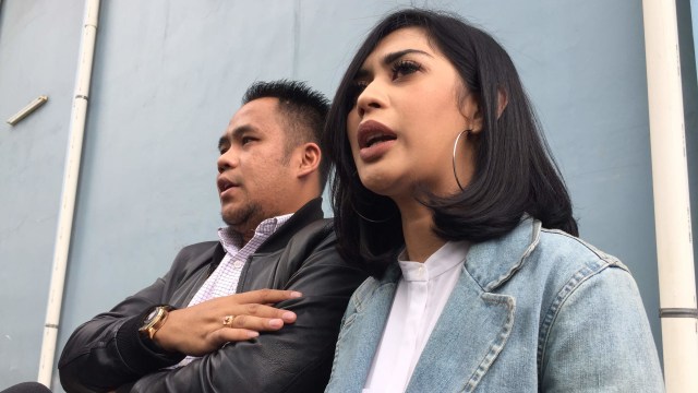 Karen Poore dan Acong Latief