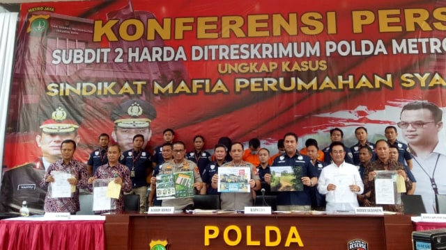 Polda Metro Ungkap Kasus Penipuan Perumahan Syariah (979)
