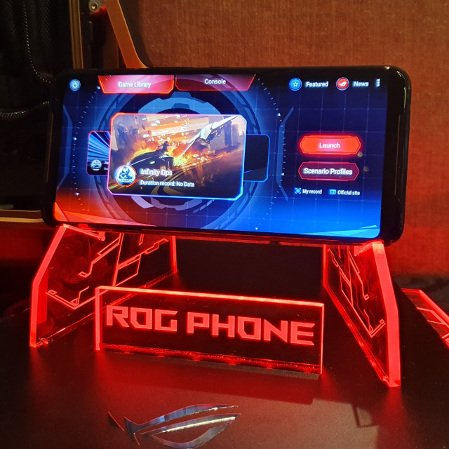 Asus ROG Phone 2. Foto: Bianda Ludwianto/kumparan