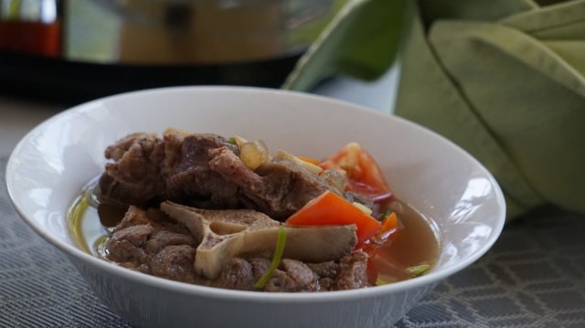 Pilihan sup nusantara bisa jadi penghangat tubuh yang nyaman di lidah. Foto-foto : Masruroh/Basra