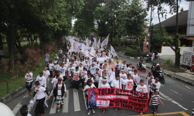 Aksi unjuk rasa penolakan Reklamasi Teluk Benoa (IST)