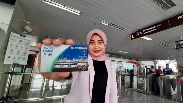 Kartu Jak Lingko Bank DKI untuk LRT Jakarta. Foto: Dok. Pemprov DKI 