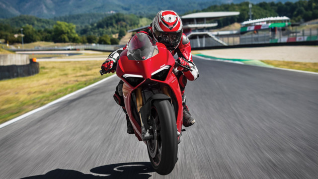 Jegal Ducati, Honda Siapkan Moge Bermesin V4 di 2023, Apa Modelnya? (580259)