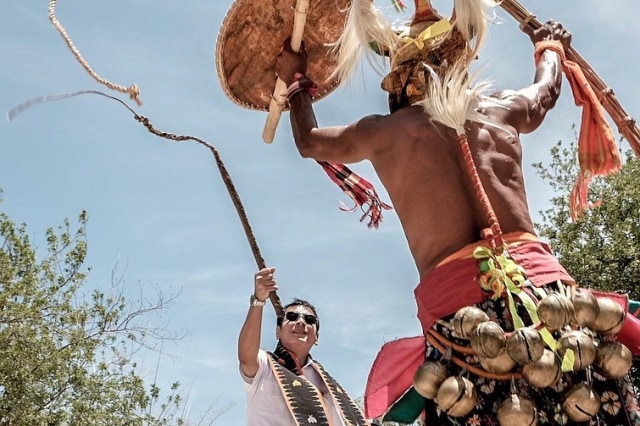 Menparekraf Wishnutama saat melakukan kunjungan kerja di Labuan Bajo. Foto: Instagram/@wishnutama