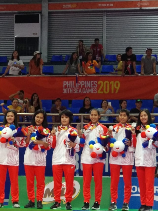 Tim sepak takraw putri Indonesia meraih perak di SEA Games 2019, Minggu (1/12). Foto: Dok. CdM Indonesia