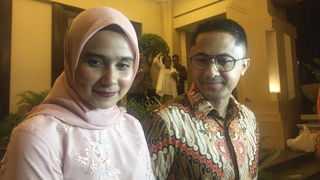 Sonya Fatmala dan Hengky Kurniawan