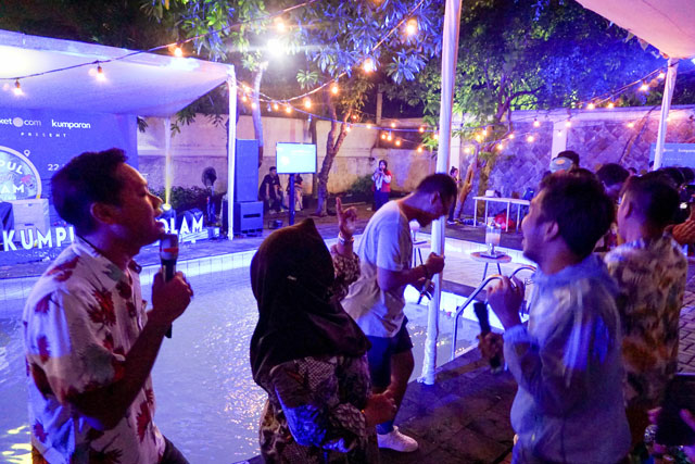 keseruan acara kpk kumparan tiketcom ada sesi karaoke.jpg