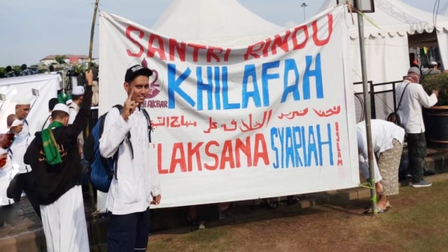 Panitia Bicara soal Munculnya Spanduk 'Rindu Khilafah' di Reuni 212 (247133)