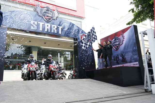 Touring Honda ADV150