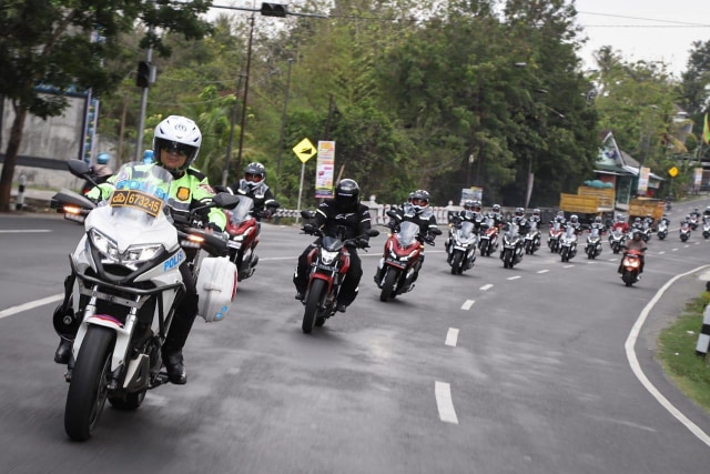 Touring Honda ADV150