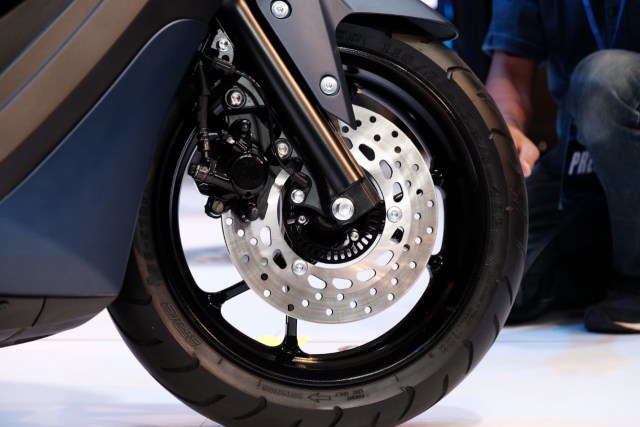 Komparasi: All-New Yamaha NMax 155 vs All-New Honda PCX 150 (138521)