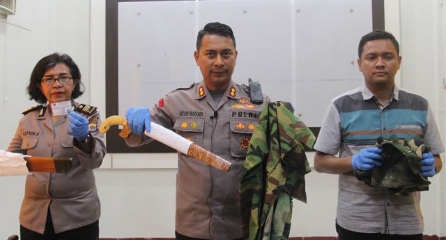 Barang bukti saat penangkapan 34 orang dari TPNPB di Sentani, Kabupaten Jayapura. (Dok: Polres Jayapura)