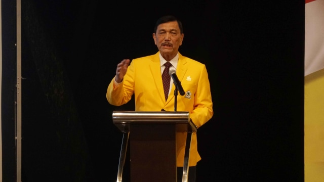 Luhut: Insyaallah Airlangga Menang, yang Lain Jangan Gontok-gontokan (13541)
