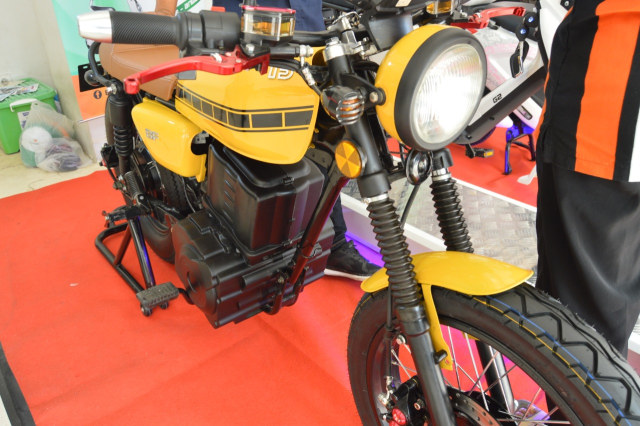 Motor listrik BF CG 'Bumblebee' di Motobike Expo 2019. Foto: Bagas Putra Riyadhana