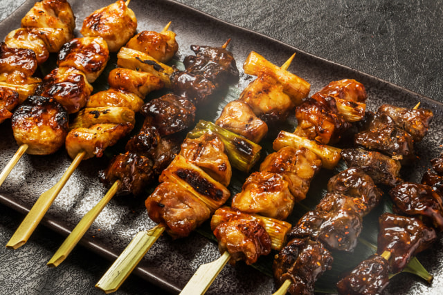 com-Ilustrasi Yakitori