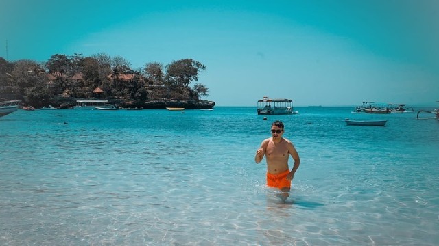 Jorge Lorenzo tengah menikmati liburannya di Nusa Lembongan, Bali Foto: Instgram/@jorgelorenzo99