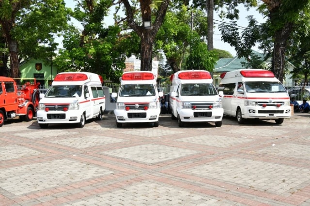 Mobil Ambulance dan Pemadam Kebaran untuk Sulsel berasal dari Jepang senilai Rp50 milliar, (Makassar Indeks).