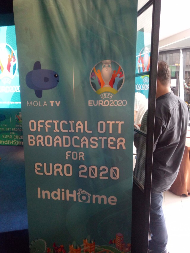 Mola TV memegang hak siar Piala Eropa 2020. Foto: Bili Pasha Hermani/kumparan