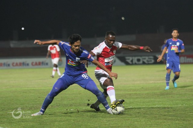 PSIS Semarang vs Persipura Jayapura di pertemuan pertama Liga 1 2019. (Foto: Dok. PT LIB)