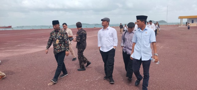 Kunjungan DPRD Batam ke Pulau Janda Berhias . Foto : Rega/kepripedia.com