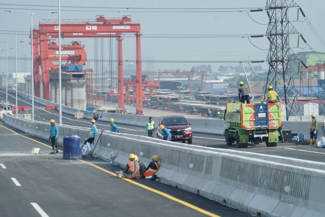 Formulasi ‘Bebas Macet’ Tol Jakarta-Cikampek (1224011)