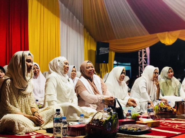 Bupati Kobar Berencana Datangkan Kembali UAS (985488)