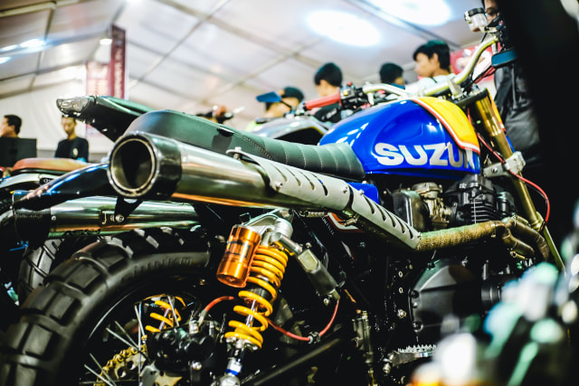Suzuki GSX750 Police Scrambler