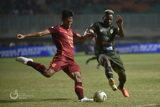 Tira-Persikabo vs Borneo FC di paruh pertama Liga 1 2019. (Foto: Dok. PT LIB)