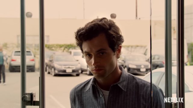 Penn Badgley dalam serial Netflix, 'You', musim ke-2 dok YouTube Netflix