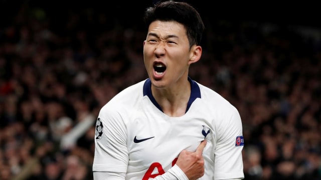 Selebrasi pemain Tottenham Hotspur, Son Heung-min usai mencetak gol ke gawang Manchester City dalam leg pertama perempat final Liga Champions di Tottenham Hotspur Stadium, Rabu (10/4). Foto: Reuters / Paul Childs