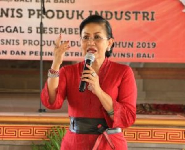 Putri Koster Minta Pengusaha Besar Bantu IKM Bali