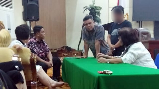 Pimpinan DPRD Kota Manado dan pimpinan Fraksi membahas pergantian pejabat Sekretaris DPRD yang diganti tanpa sepengetahuan lembaga legislatif