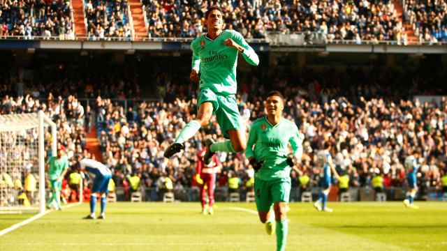Duo Prancis, Varane dan Benzema, Bawa Real Madrid Kalahkan Espanyol (378395)