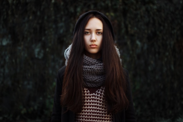 portrait-of-young-woman-326546.jpg