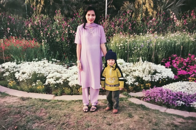 India, Oh, India (37450)