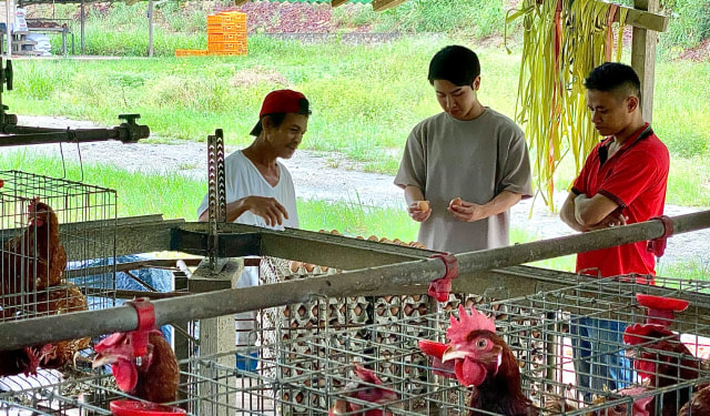 Jusin Clasic, Sosok Pesulap asal Kota Singkawang (62281)