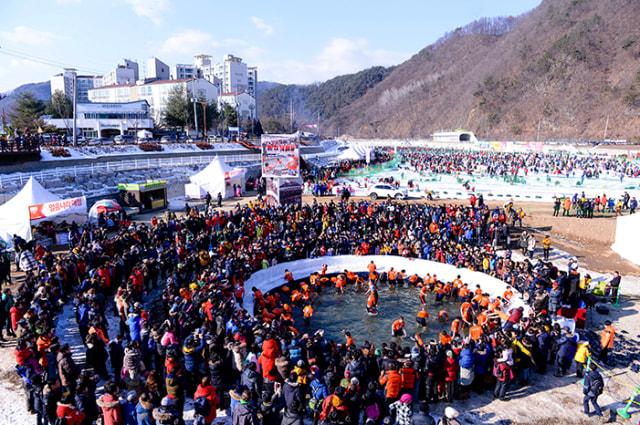 com-Suasana festival musim dingin di Korea. Foto: dok. KTO