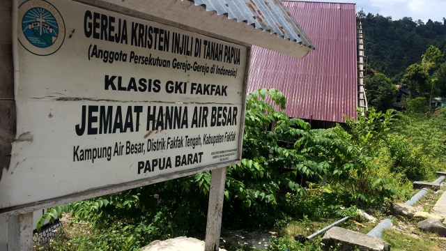 Satu Tungku Tiga Batu: Wujud Toleransi Umat Beragama di Fakfak (6687)