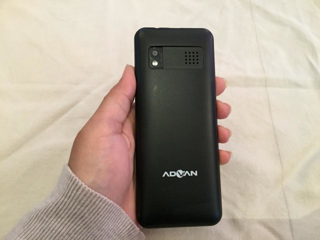 Advan Dan Indosat Rilis Hp Murah Rp 449 000 Bisa Whatsapp Dan Youtube Kumparan Com