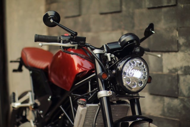 Motor kustom Honda CBR250RR