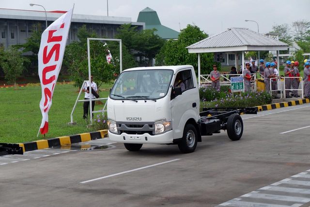 Berita Populer: Alasan Truk Kekinian Tanpa Moncong, Soal Populasi Yamaha XSR 155 (106343)